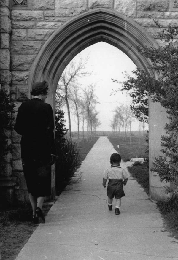 Luise Herzberg and son Paul at the Memorial Gates.