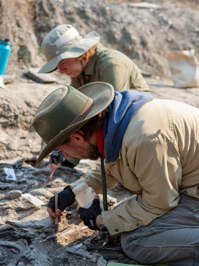 Pipestone Creek dig photo