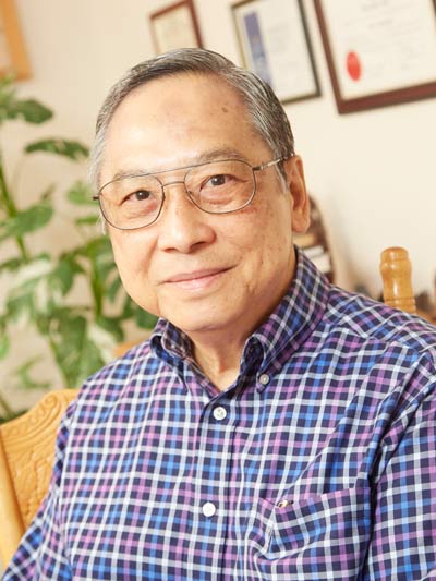 Dr. That T. Ngo (BSc’69, SC’70, PhD’74). (Photography by Errol Higgins)